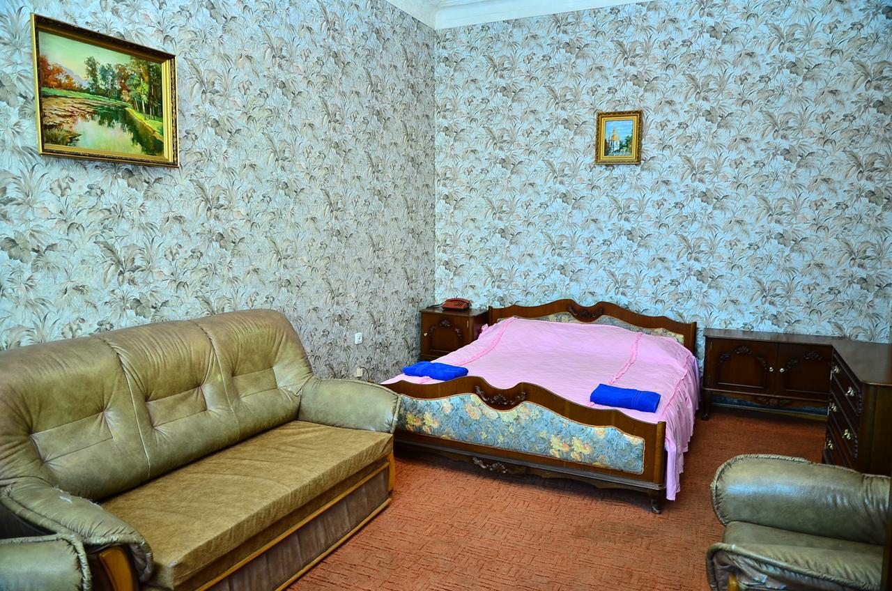 Bolshaya Vasilkovskaya 24 Appartement Kiev Buitenkant foto